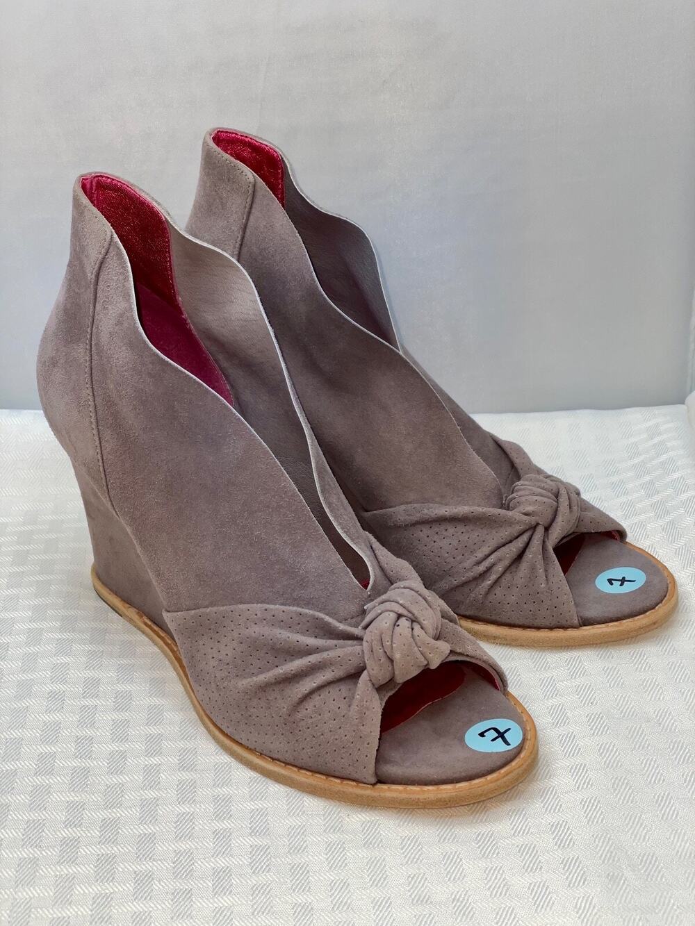 Belle Sigerson Morrison Suede Peep Toe Wedge Bootie Pump Heels Size 7